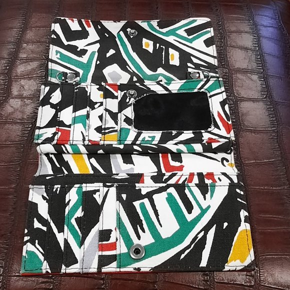 Vans Off The Wall Soft Leather Red Womens Wallet - EUC - Picture 4 of 8